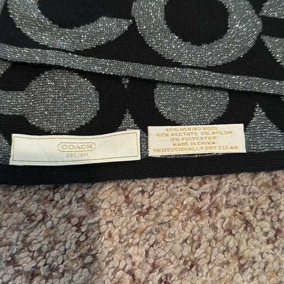 COACH Merino Wool Logo Scarf and Hat Set - NWOT - Picture 8 of 8